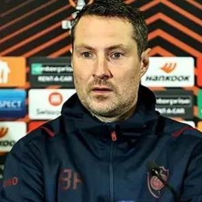 Sparta Prag'ın hocasından Galatasaray taraftarına &ouml;vg&uuml;