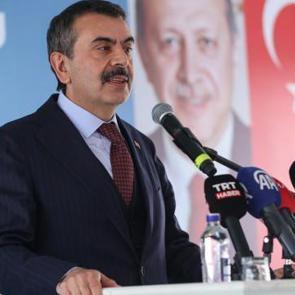 Bakan Tekin'den sınıf tekrarı ve devamsızlık a&ccedil;ıklaması