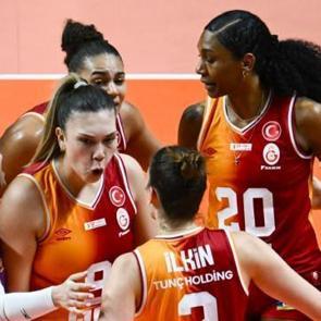 Galatasaray geriden gelip Beşiktaş'ı devirdi!