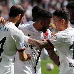 Gen&ccedil;lerbirliği, play-off hedefini sonuna kadar kovalayacak