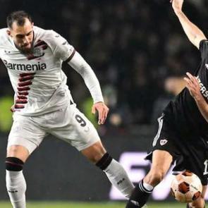 Leverkusen Azerbaycan'da &ouml;ld&uuml; &ouml;ld&uuml; dirildi! Karabağ, Xabi'ye ilki tattırdı
