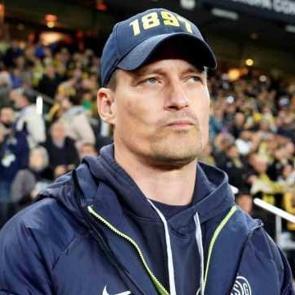 Alexander Blessin: Umurumda bile değil