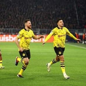 Dortmund iki golle &ccedil;eyrek finalde
