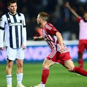 Fenerbah&ccedil;e'nin rakibine fikst&uuml;r kolaylığı!