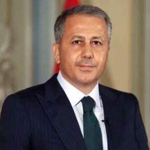 İ&ccedil;işleri Bakanı a&ccedil;ıkladı! Olaylı derbi i&ccedil;in soruşturma başlatıldı