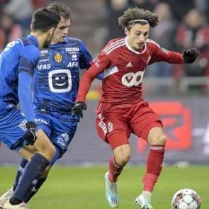 'D&ouml;rt B&uuml;y&uuml;kler', gurbet&ccedil;i yıldızın peşinde!