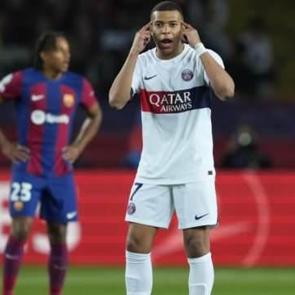 Mbappe rekora doymuyor! İki efsaneyi yakaladı