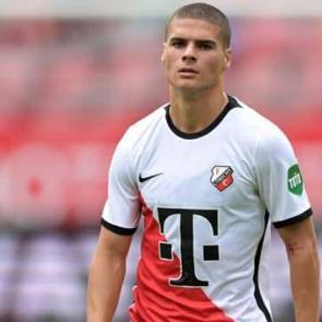 Trabzonspor, eski Beşiktaşlıyla masaya oturdu!