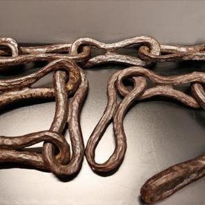 Hali&ccedil;'te T&uuml;rklere karşı Bizans zinciri: Efsaneler ve ger&ccedil;ekler