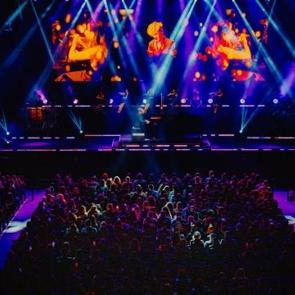 Piyanist Maksim Mrvica yeni yaşına İstanbul'da konser vererek girdi