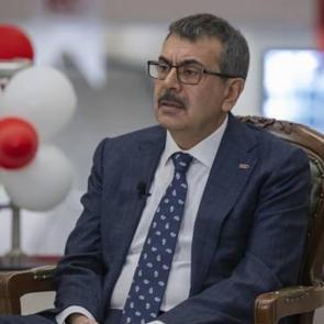 Yusuf Tekin &uuml;niversite sınavlarıyla alakalı &ccedil;ok değerli bir adım attı