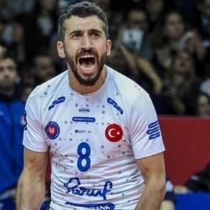 Halkbank, Volkan D&ouml;ne'nin s&ouml;zleşmesini uzattı