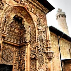 Yıllar sonra bir ilk! Tarihi Ulu Cami ibadete açılıyor! Açılışı Başkan Erdoğan yapacak