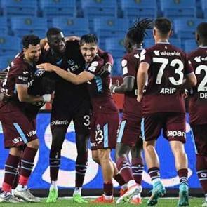 Trabzonspor'da hedef T&uuml;rkiye Kupası'nda 16. final