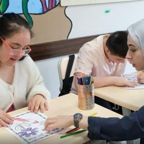 Eşit yaşam herkesin hakkı! &Ouml;ZEL &ccedil;ocukların &Ouml;ZEL anneleri anlattı