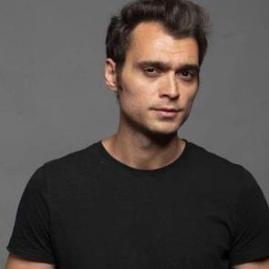 Hakan Kurtaş kimdir, ka&ccedil; yaşındadır ve aslen nerelidir?