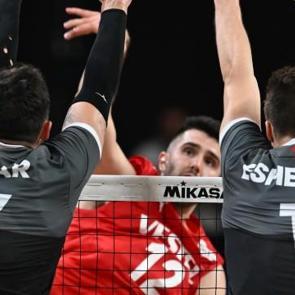 Filenin Efeleri ilk ma&ccedil;ında mağlup oldu