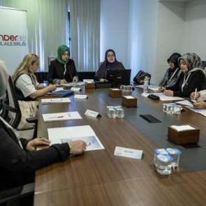 &Ouml;NDER "Okul Aile Birliği &Ccedil;alıştayı" d&uuml;zenledi