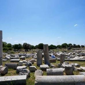 Binlerce yıla meydan okuyor: Teos Antik Kenti