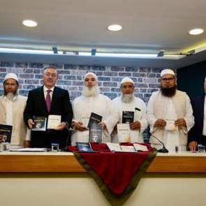 Risale-i Nur'dan 4 eser Hintçe'ye çevrildi