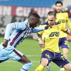 Trabzonspor'da ayrılık! Yıldız isim veda etti