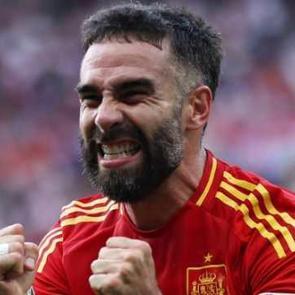 32'lik Carvajal tarihe ge&ccedil;ti! İlk ma&ccedil;ında ilk gol
