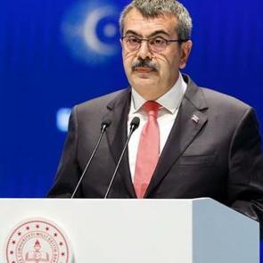 Tatil başlıyor! Bakan Tekin'den milyonlarca &ouml;ğrenci ve velilere mesaj