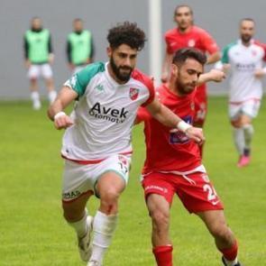 Enes Nalbantoğlu, iki yıl daha Karşıyaka&rsquo;da