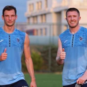 Trabzonspor'da iki yeni transfer ilk antrenmanlarına &ccedil;ıktı