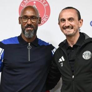 Tuncay Şanlı'ya imza t&ouml;reninde b&uuml;y&uuml;k &ouml;vg&uuml;: Futbol ikonuydu