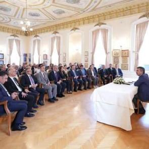 Bakan Tekin, İstanbul'da okul m&uuml;d&uuml;rleri ile buluştu!