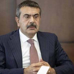 Bakan Tekin'den 'g&ouml;lge bakan' tepkisi: Randevu vermem