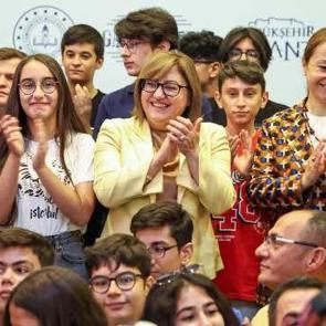 Gaziantep&rsquo;ten LGS&rsquo;de b&uuml;y&uuml;k başarı! T&uuml;m şehirler arasında 6&rsquo;ncı oldu