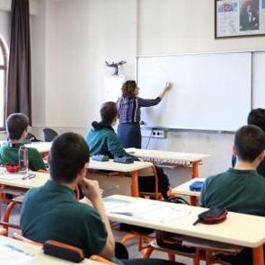 22 yıl &ouml;nce yazılan mektuplar g&ouml;zler &ouml;n&uuml;ne serdi! Nereden nereye