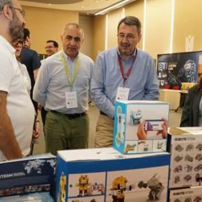 İstanbul'da 9 &uuml;lkeden akademisyen, &ouml;ğretmen ve bilim meraklıları buluştu