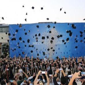 29 Mayıs &Uuml;niversitesi'nde mezuniyet coşkusu