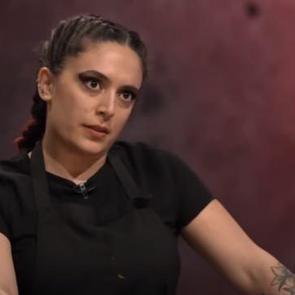 Masterchef Deniz kimdir, elendi mi? Nerede &ccedil;alışıyor? Masterchef Deniz'in boyu...