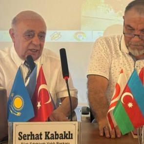 Azeri şair Huraman Muradova, T&uuml;rk Edebiyatı Vakfına konuk oldu