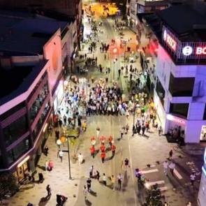 Mehteran ve bando g&ouml;sterisi ilgiyle izlendi