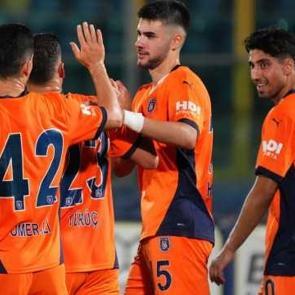 Başakşehir, Konferans Ligi'nde d&ouml;rt d&ouml;rtl&uuml;k! Tur 10 golle geldi