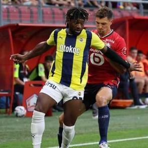 Lille- F.Bah&ccedil;e ma&ccedil;ı Avrupa'da manşet oldu: F.Bah&ccedil;e'yi u&ccedil;uruma s&uuml;r&uuml;kl&uuml;yor