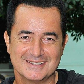 Evlilik hazırlığı yapan Acun Ilıcalı'dan şok a&ccedil;ıklama: Kafa olarak 25 yaşında kaldım!