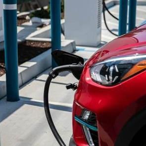 Elektrikli ve hibrit otomobillerin pazar payı yüzde 44,6'ya ulaştı