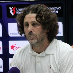 Fatih Tekke, savunmaya ve h&uuml;cum hattına &ccedil;&ouml;z&uuml;m arıyor