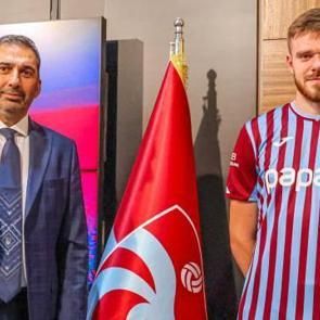 Arseniy Batagov imzayı attı! İşte ilk s&ouml;zleri...