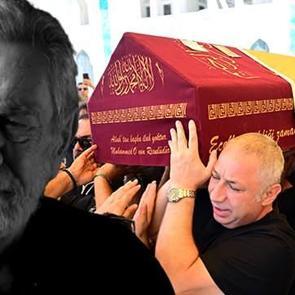&Uuml;nl&uuml; oyuncu Aydemir Akbaş son yolculuğuna uğurlandı