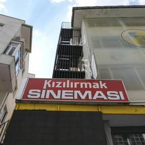 Ankara'nın köklü sinemalarından Kızılırmak, izleyiciye veda etti