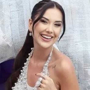 Dilan Polat'ın yeni arabası olay oldu! En l&uuml;ks otomobil markalarının sonrasında...