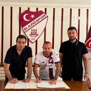 Kerim Frei'dan s&uuml;rpriz imza! 2. Lig ekibine gitti