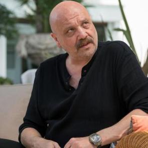 Ahmet M&uuml;mtaz Taylan'ın WhatsApp hesabı ele ge&ccedil;irildi